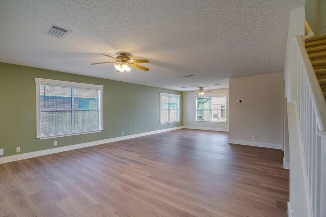 Building Photo - 12920 Latchwood Ln