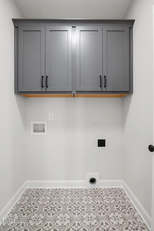 Building Photo - Earn Wealth While Leasing - Like a Homeowner - Lease to Own