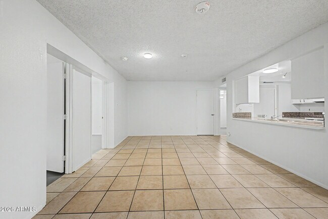 Building Photo - 4401 S Rita Ln