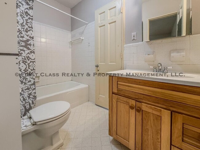 Building Photo - 500 Ashworth Rd