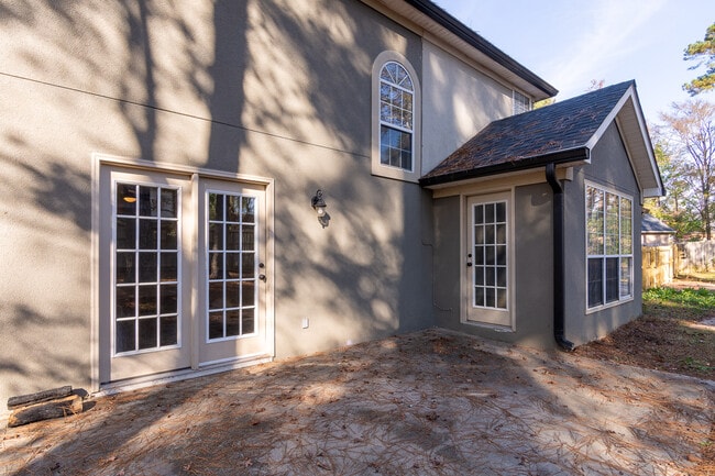 Building Photo - 1051 Waltons Ct