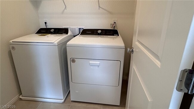 Building Photo - 10199 Glowing Amber St