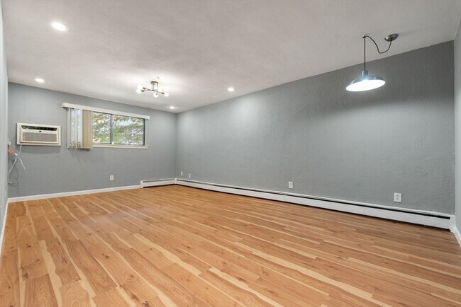 Building Photo - 595 Revere Beach Pkwy
