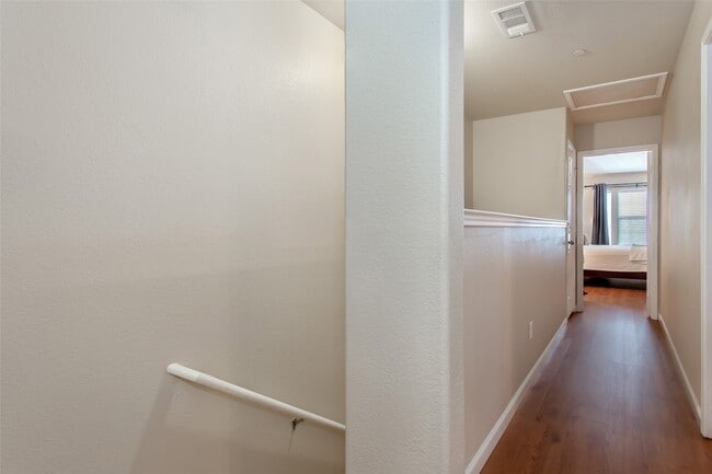 Building Photo - 1173 Landon Ln