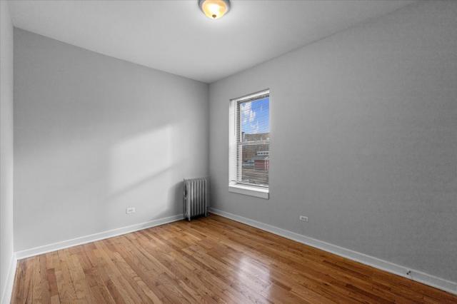 Building Photo - 2 bedroom in Chicago IL 60637