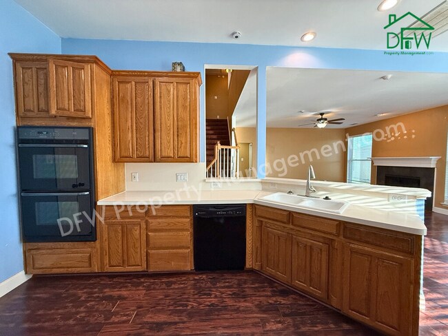 Building Photo - Beautiful 4 Bedroom 2.5 Bathroom Home for Lease in Grand Prairie, TX