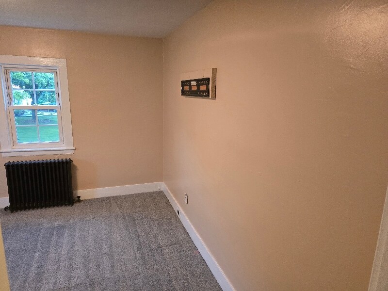 Building Photo - 108 Readington Rd