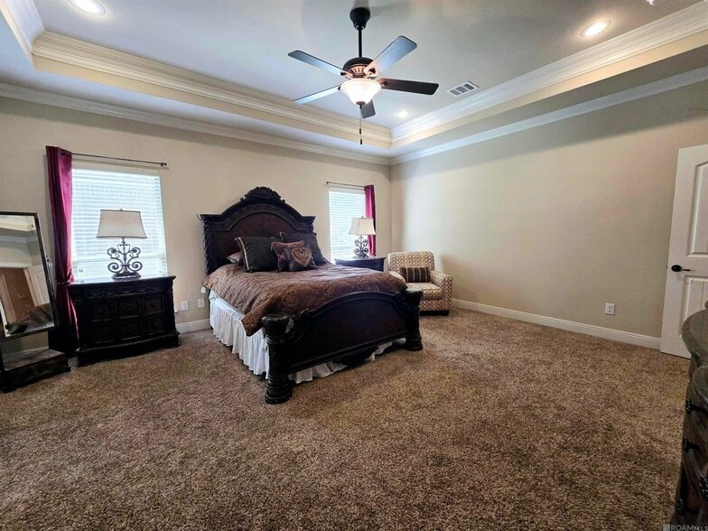 Building Photo - 18258 River Landing Dr