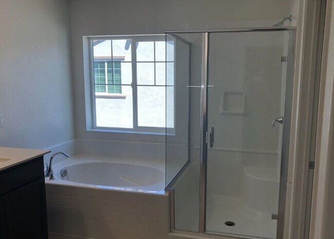 Building Photo - 2557 Lacey Ann Ave