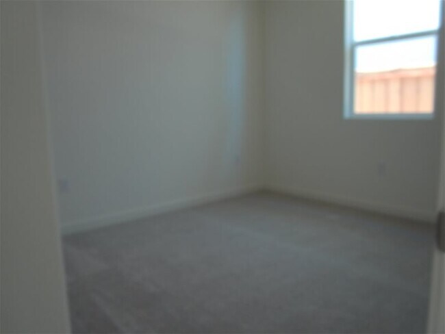 Building Photo - 1339 Kensington Dr