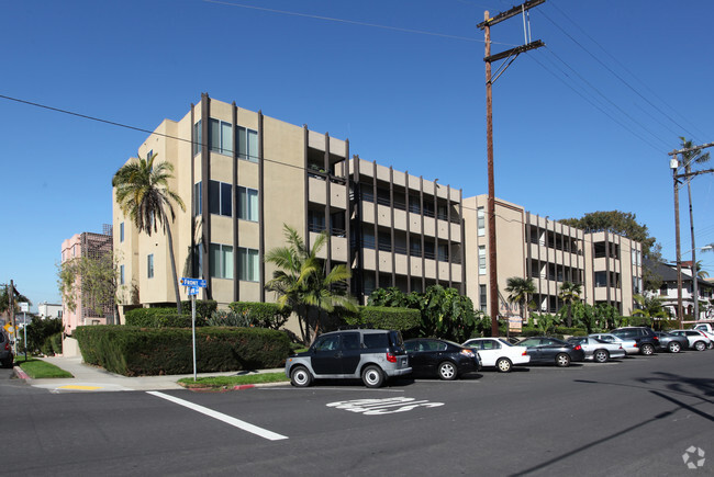 Primary Photo - Front Street Apartments