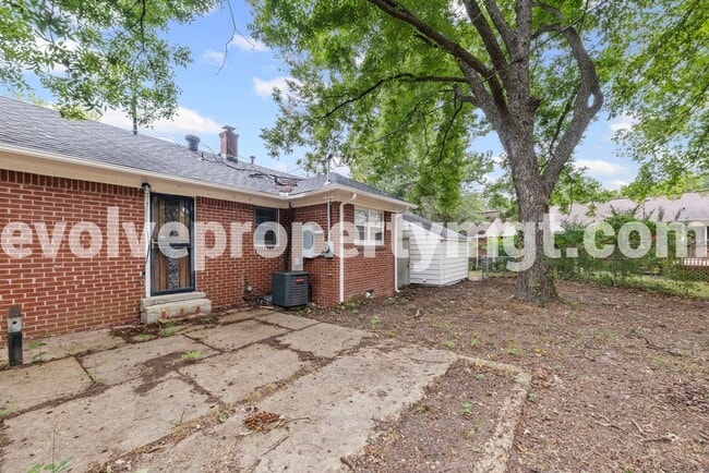 Building Photo - 7702 Marvin Rd