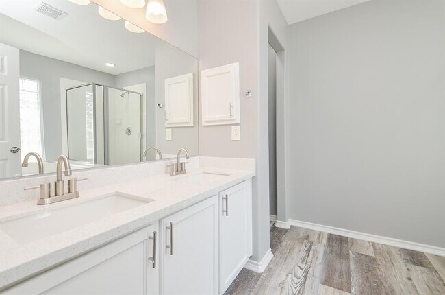 Building Photo - 20131 Larkspur Landing