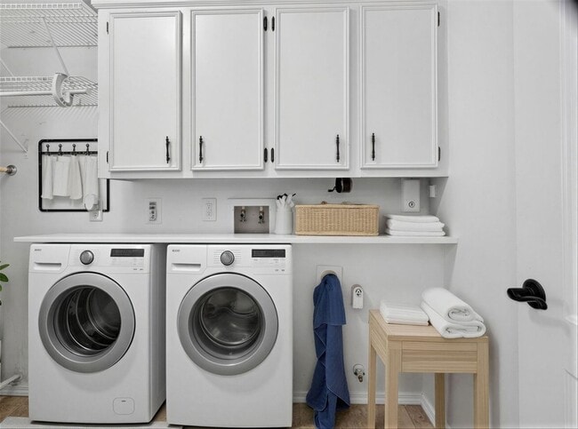 Building Photo - 27210 Jimmy Ln