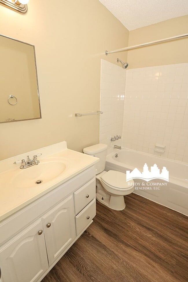 Building Photo - 5169 Braden Dr