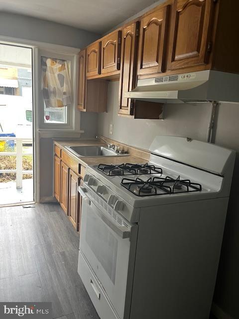 Building Photo - 5045 Pembridge Ave