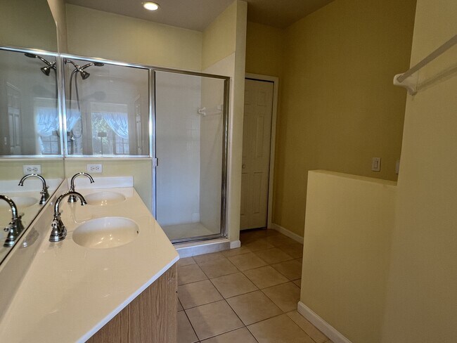 Building Photo - 300 Via Castilla