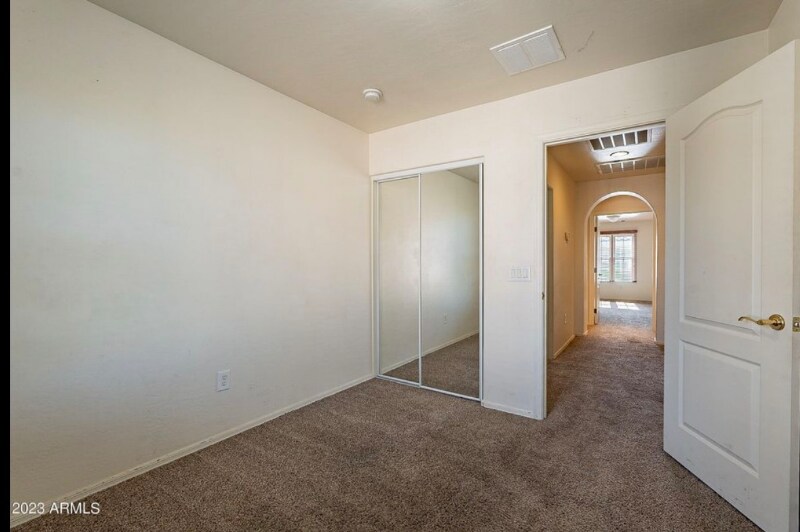 Building Photo - 2622 S Alpine Dr