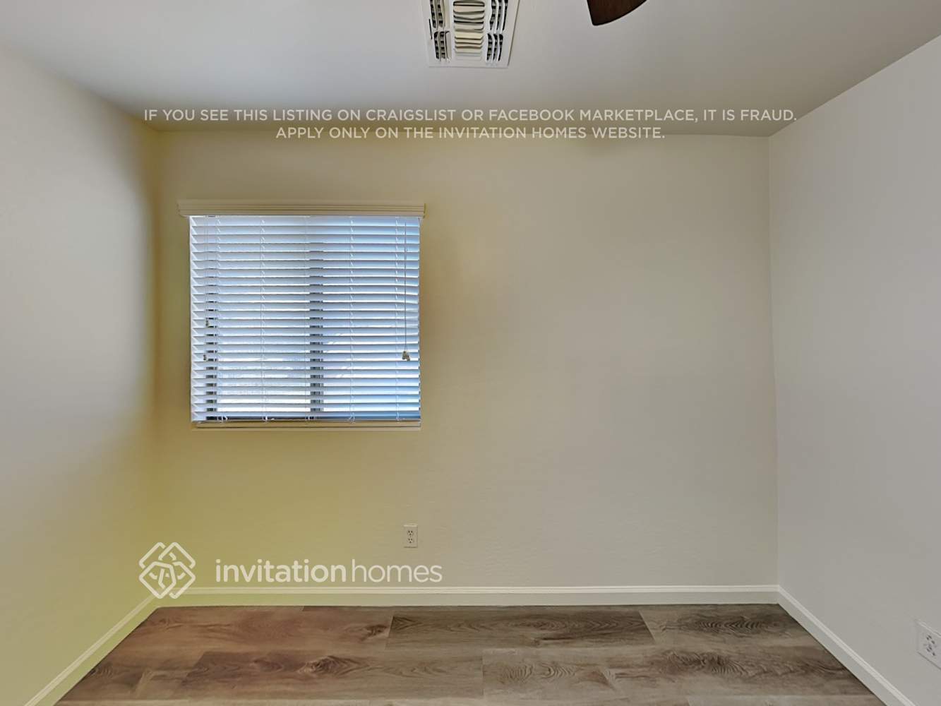 Building Photo - 15996 W Watkins St