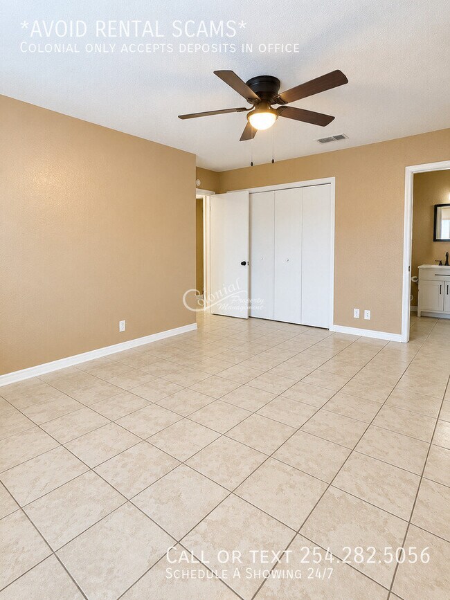 Building Photo - 2210 Cimmaron Dr