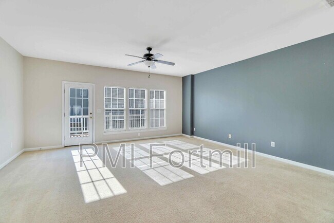 Building Photo - 15744 Kensington Palace Ln