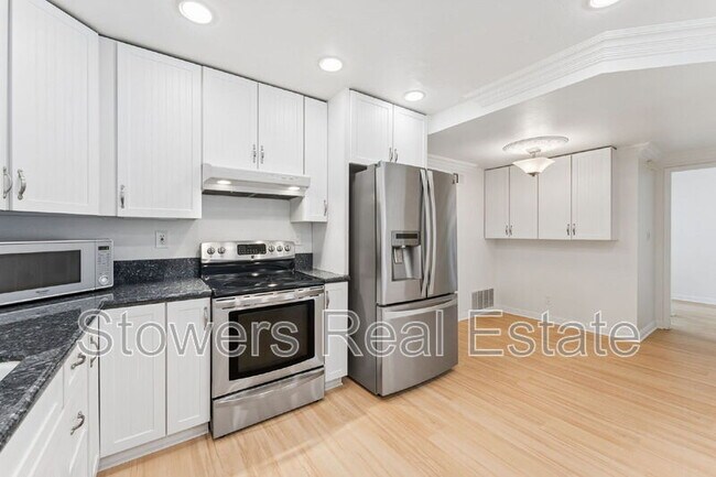 Building Photo - 2406 Talavera Dr