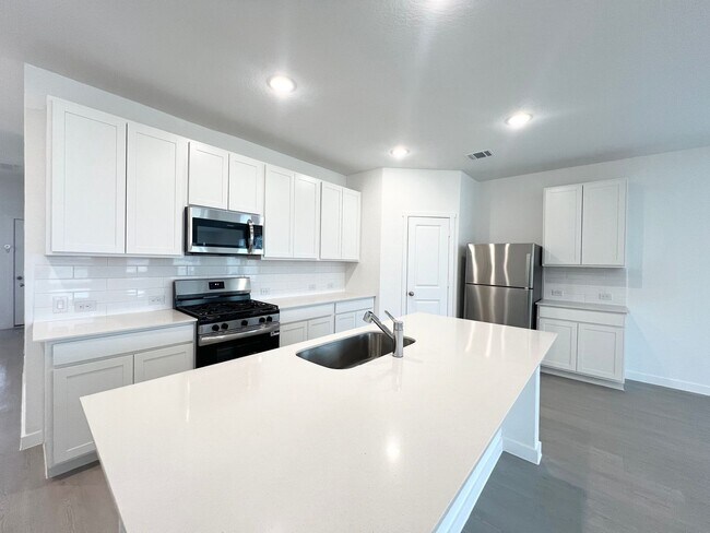 Building Photo - STUNNING New Construction 4/3 in Voss Farms, NBTX