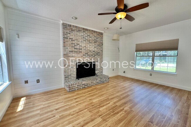 Building Photo - 324 Curacao Way