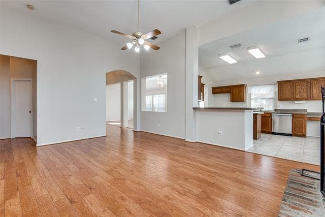 Building Photo - 8205 Burleigh St