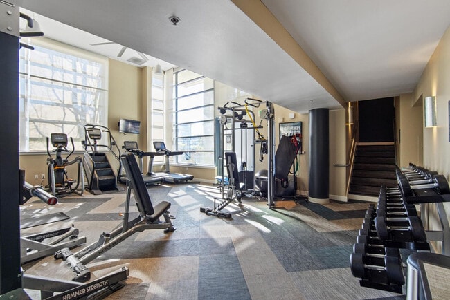 Building Photo - 355 Berry St