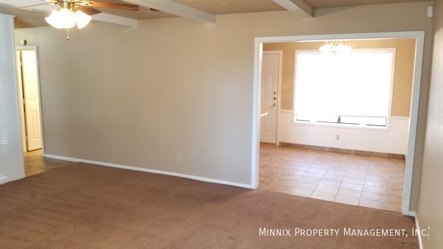 Building Photo - 7908 Aberdeen Ave