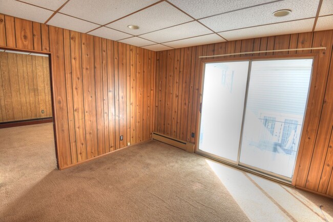 Building Photo - 5 Bed /2 Bath Single Family Home for Rent ...