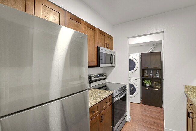 Building Photo - 7995 E Mississippi Ave