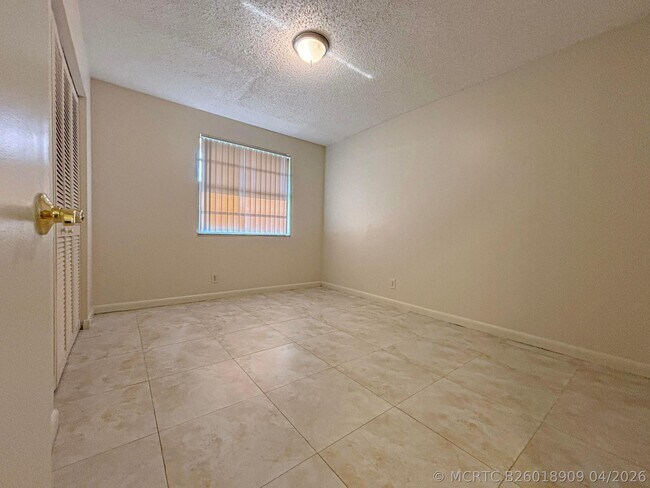 Building Photo - 10901 NW 45th St