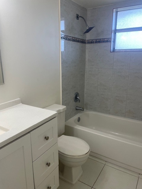 Building Photo - 220 SW 9th Ave