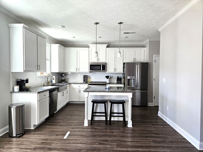 Building Photo - 2551 Traverse Trl