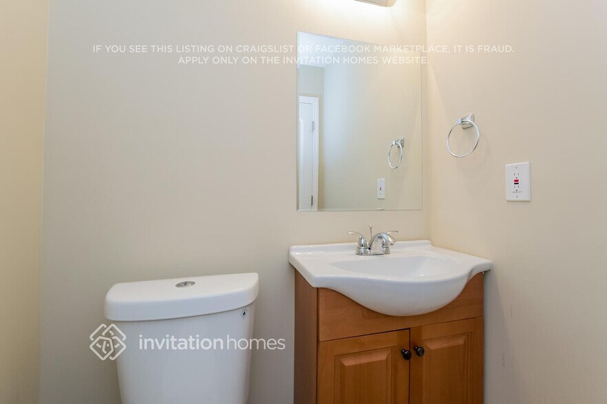 Building Photo - 15 Candlewood Ct