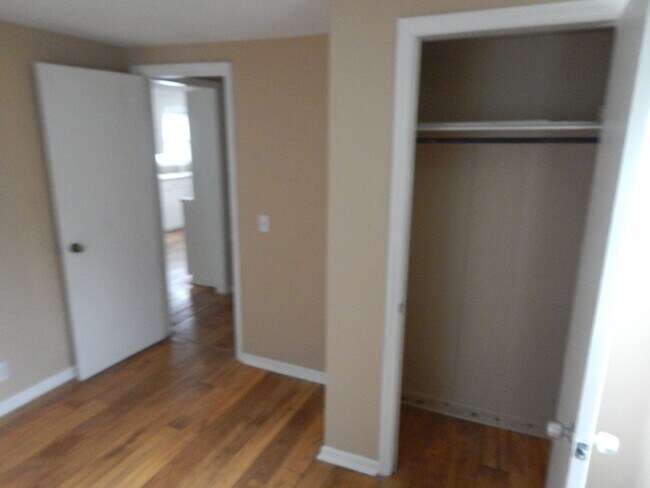 Building Photo - Cute home in Lakeland