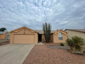Building Photo - Cozy 3 Bedroom/2 Bath Home in Las Colinas