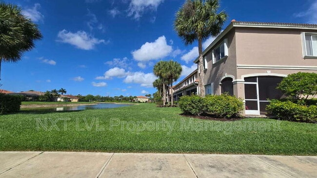 Building Photo - 2448 Laurentina Ln