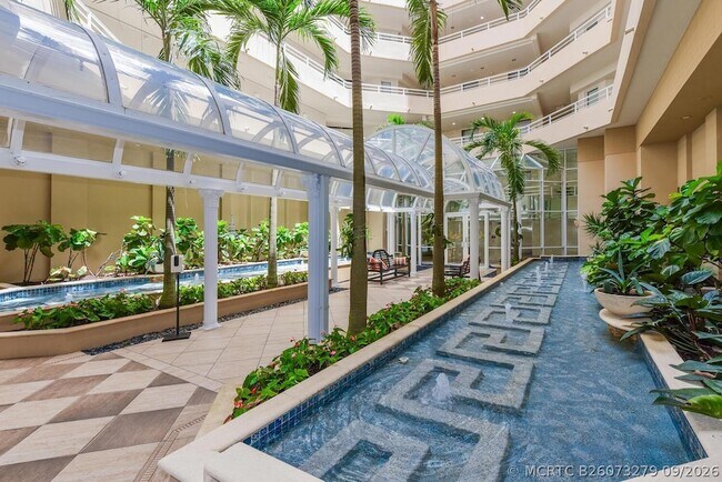 Building Photo - 176 Helios Dr