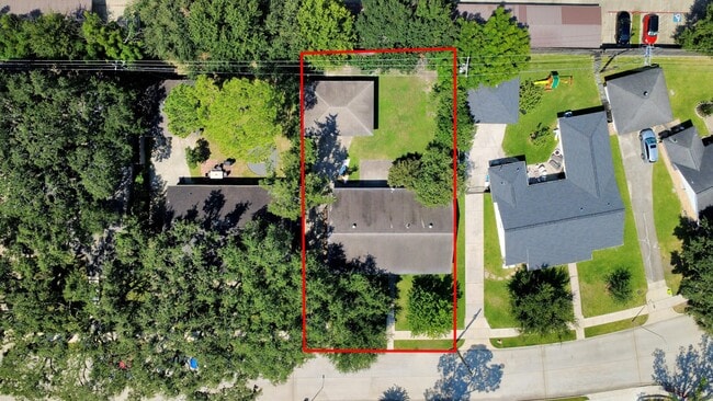 Building Photo - 7610 Highmeadow Dr