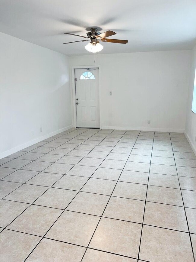 Building Photo - 3777 NW 78th Ave