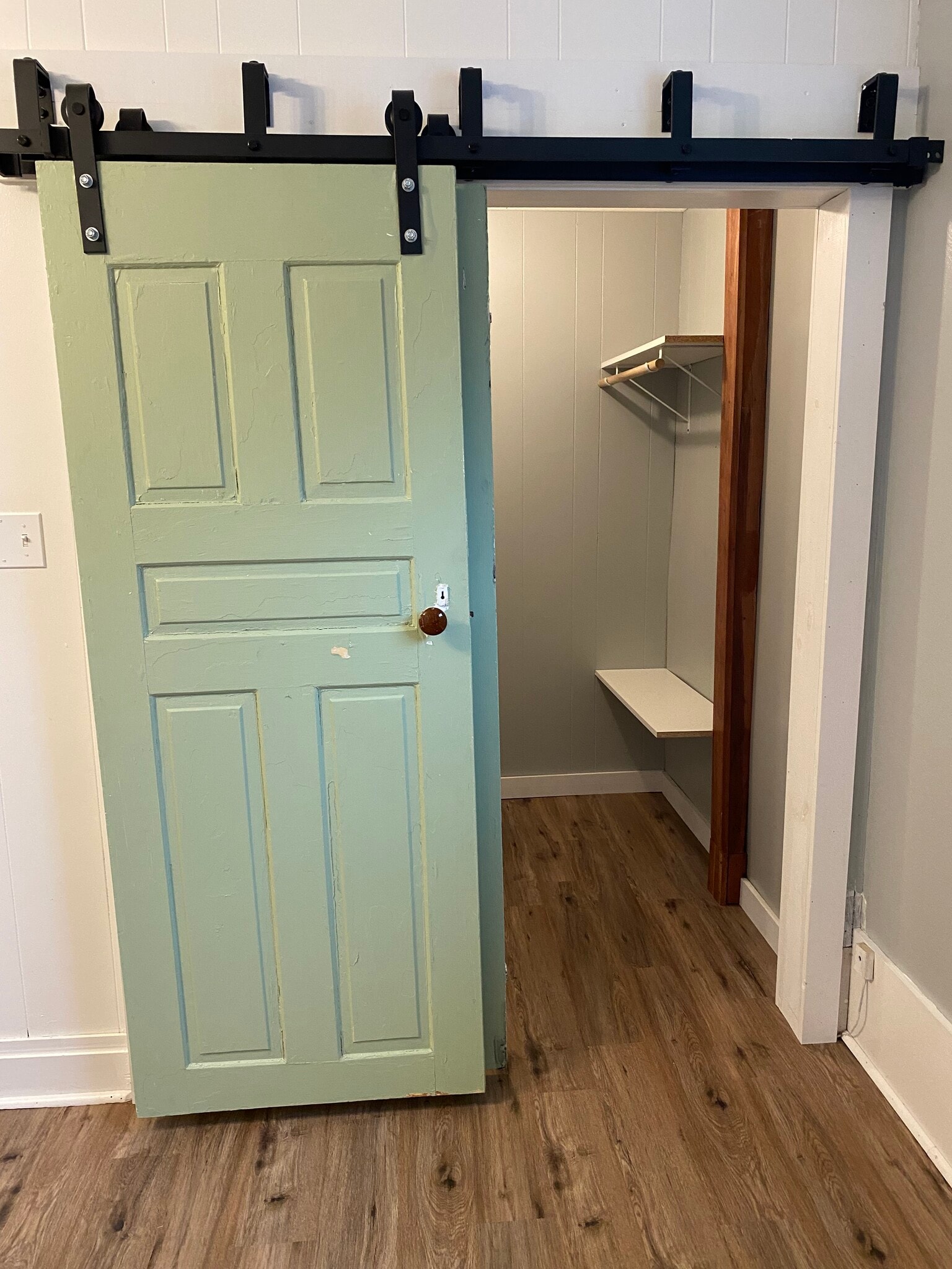 Closet - 39 E Main St
