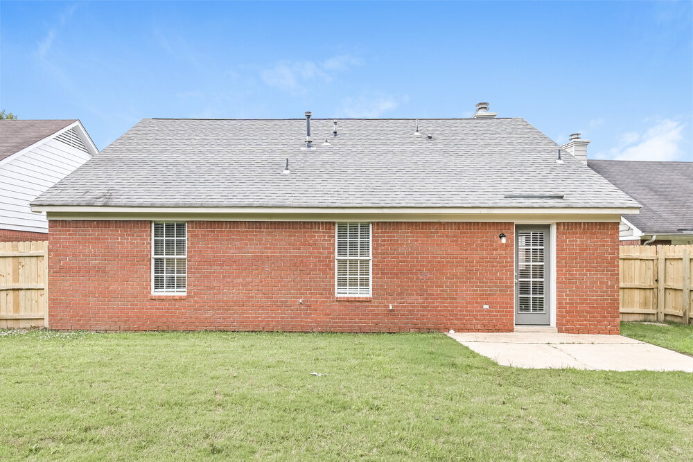 Building Photo - 3030 Caitlynn Cir S