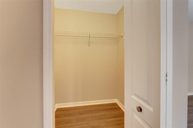 Building Photo - 1442 Lake Shore Ranch Dr