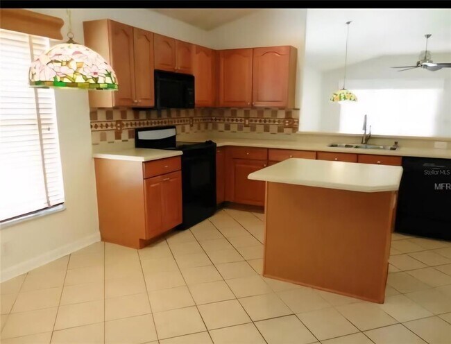 Building Photo - 5530 Cannonade Dr