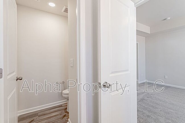 Building Photo - 108 Stellate Pl
