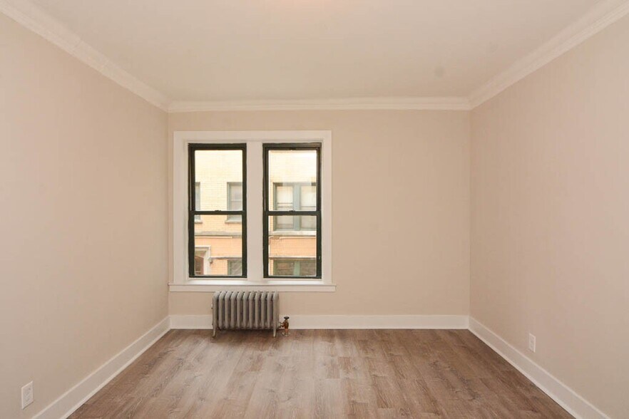 Building Photo - 2334.5 N Spaulding Ave