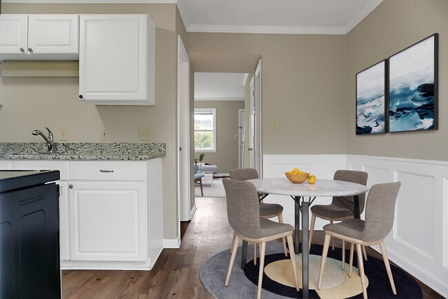 Interior Photo - Canopy at Palmetto Path